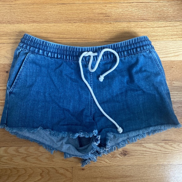 Aerie elastic waste Jean shorts - Picture 1 of 1